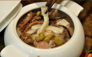 冬蟲夏草怎么熬粥好喝？3 種經(jīng)典做法 + 口感秘訣